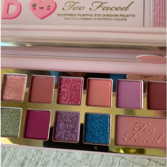 Too Faced pinker times ahead Eyeshadow Palette - Picture 6 of 6